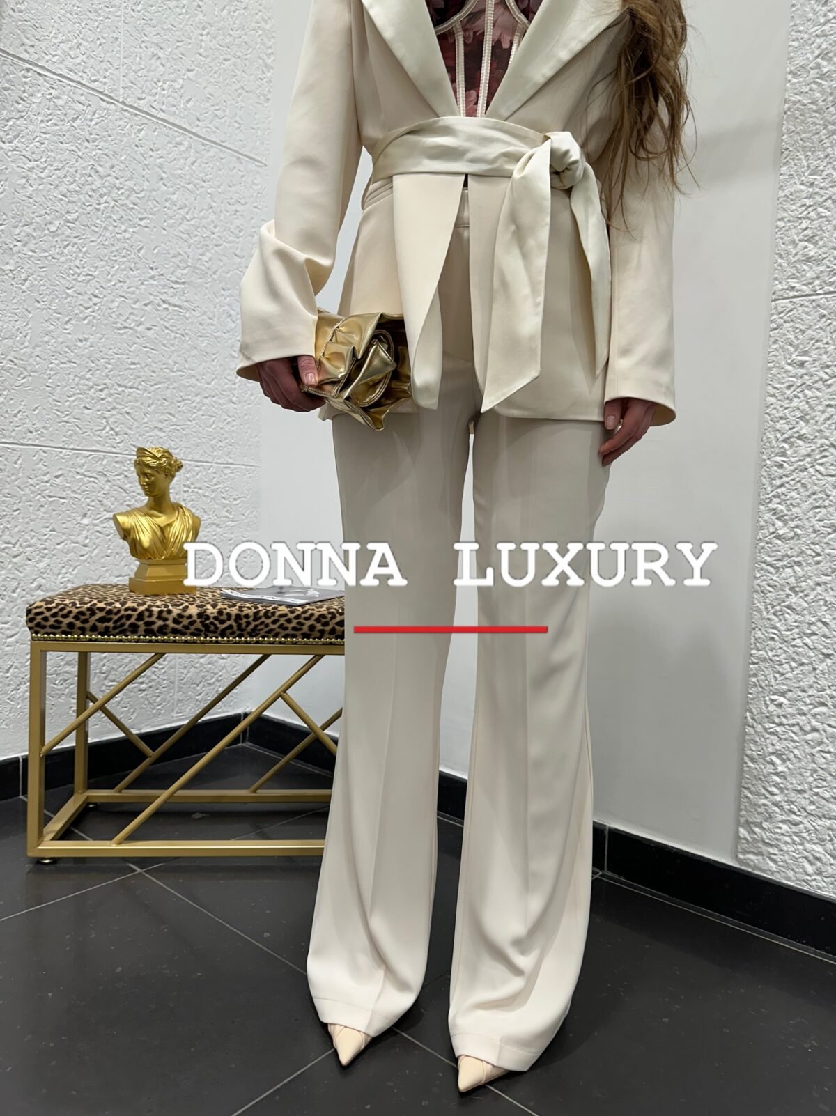Tailleur primavera beige - immagine 2