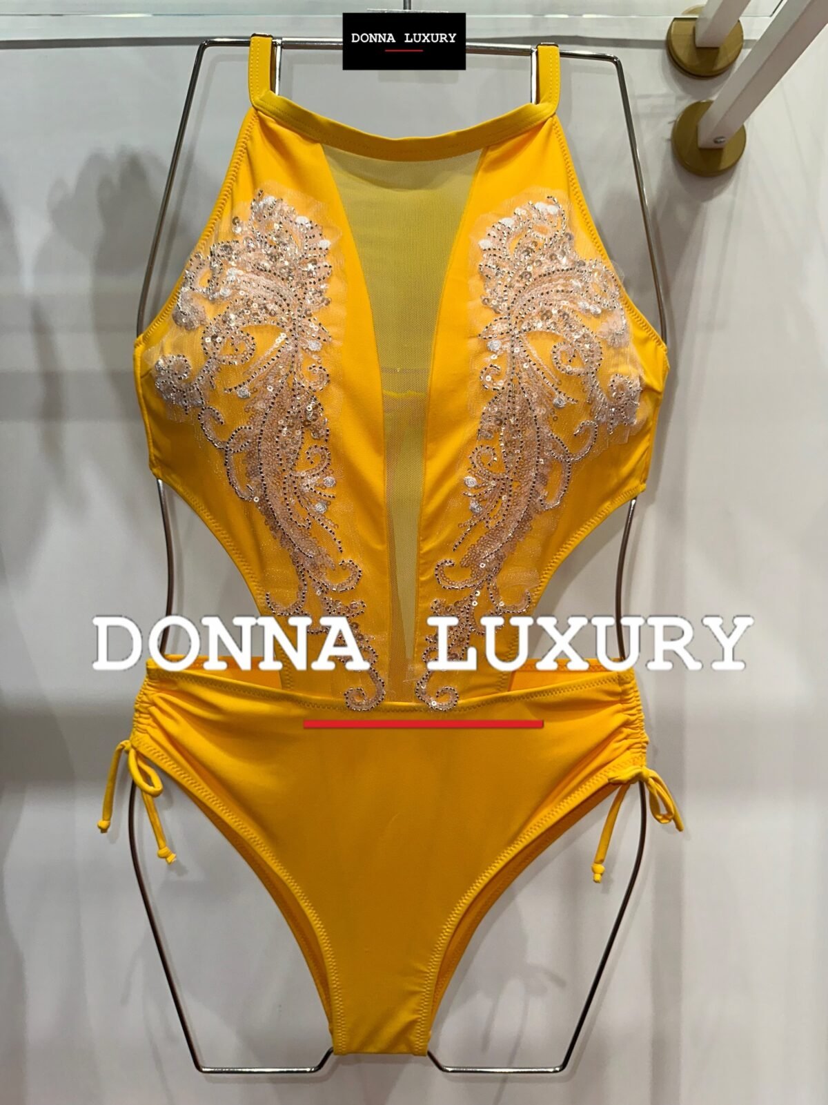 Costume Monte Carlo