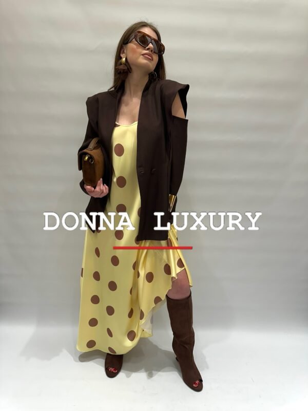 Abito pois a bretelle e